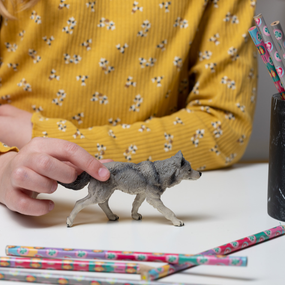 Figurine Louve grise Papo en PVC, thème forêt, Collection Animaux sauvages, jouet éducatif idéal pour enfants et collectionneurs